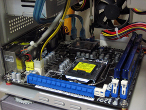 ASRock H67M-ITX�}�U�[�{�[�h